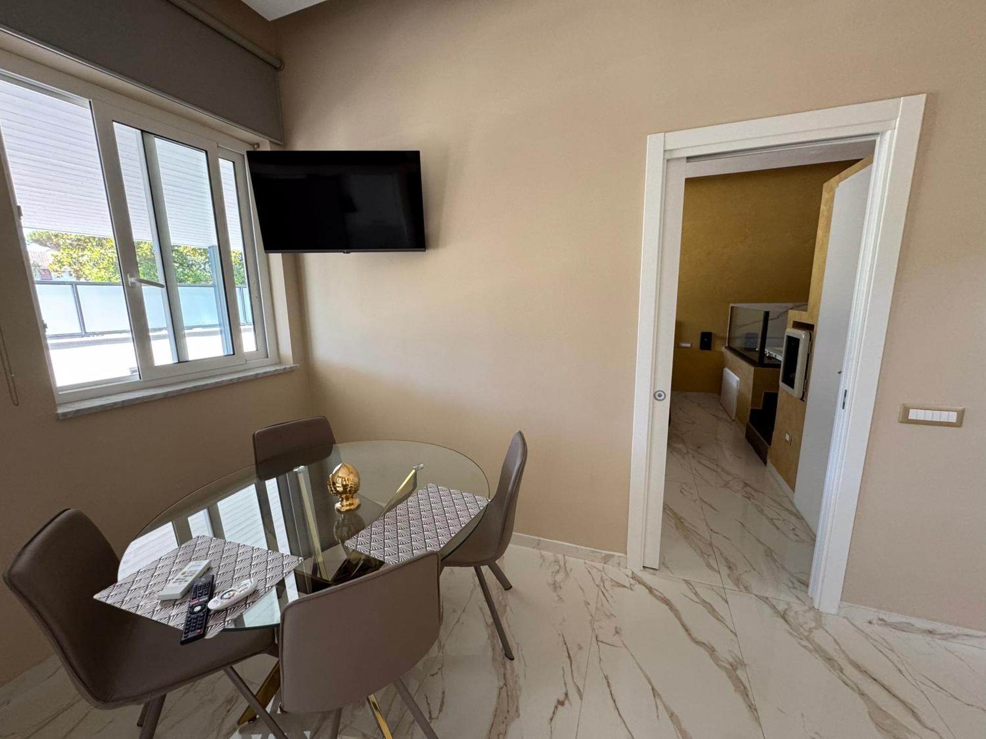 Aeterna Suites Spa Apartment Terracina Esterno foto